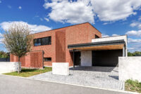 Bydlení s cihlovou fasádou Spaans Rood